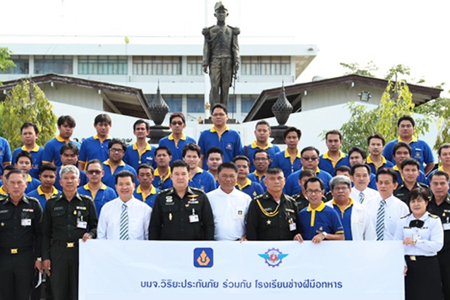วิริยะประกันภัย เปิดค่ายทหารติดอาวุธทางปัญญา เจ้าหน้าที่สรุปรายการความเสียหาย