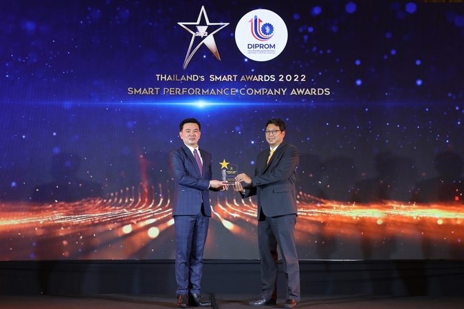 วิริยะประกันภัย คว้ารางวัล องค์กรที่มีผลงานและประสิทธิภาพยอดเยี่ยม จากเวที Thailand’s Smart Awards 2022
