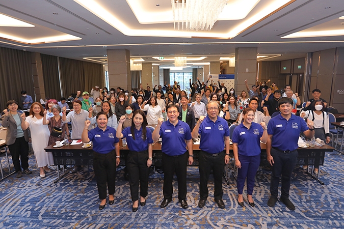 วิริยะประกันภัย สานสัมพันธ์สื่อมวลชน ครั้งที่ 9 อยากเล่าเรื่องให้เพื่อนฟัง ตอน “ยุคทอง...แคร์ริเออร์”